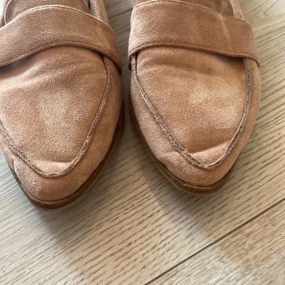 Beast fashion loafers size 5.5